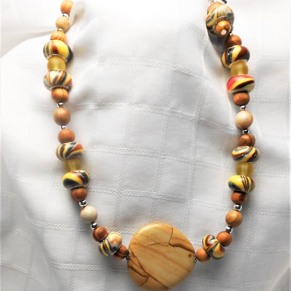 No. 3 Handmade set: necklace and earrings with handmade lampwork glass beads